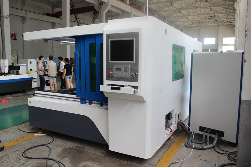 Màquina de tall làser per làmines IPG 700w Fabricant de la Xina